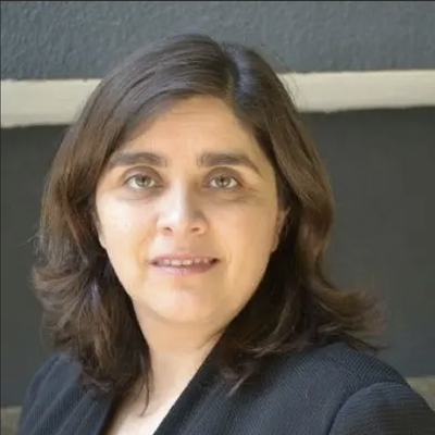 Dr Claudia Arellano